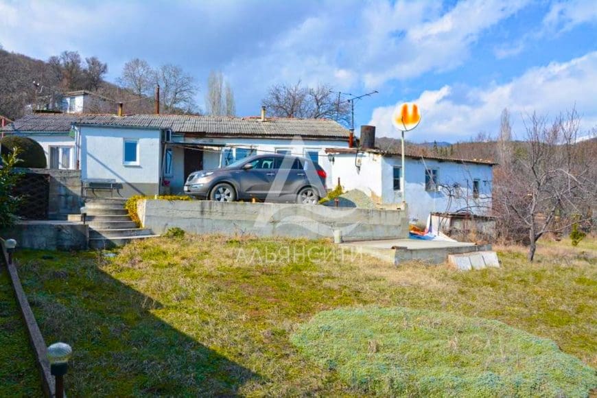 Продается дом в поселке В. Кутузовка города Алушта