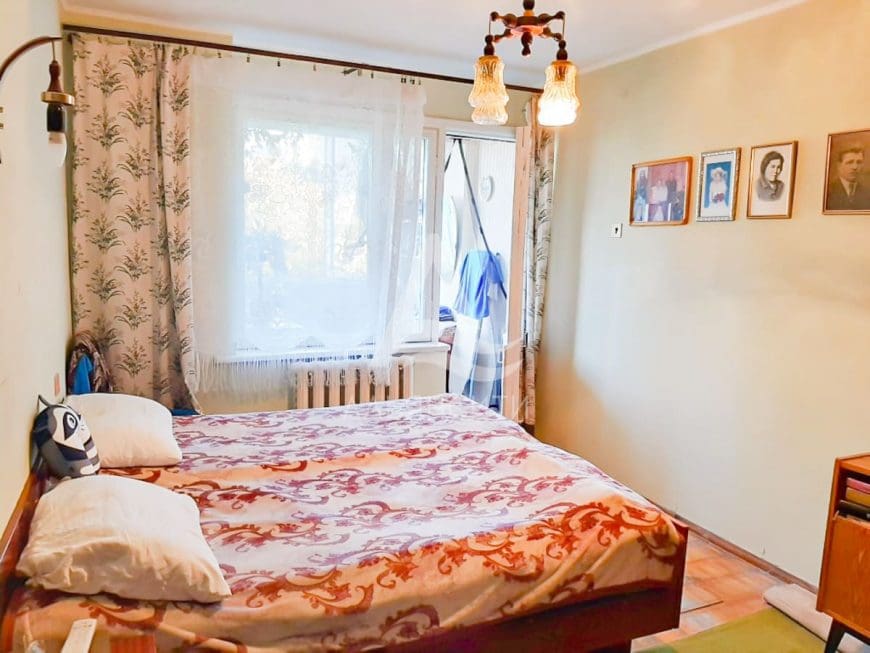 Продается четырехкомнатная квартира по улице Ялтинская в городе Алушта