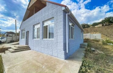 Продаётся новый дом город Алушта в c. Лучистое площадь в 165м.кв. на участке 6 соток ИЖС