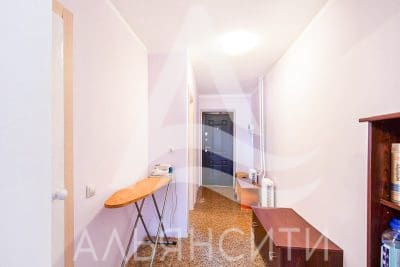Продается однокомнатная квартира по улице Судакская в городе Алушта.