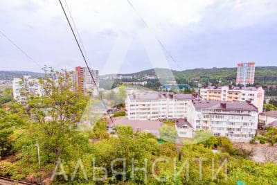 Продается однокомнатная квартира по улице Судакская в городе Алушта.