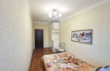 3-комнатная квартира ул Ленина 43 Алушта