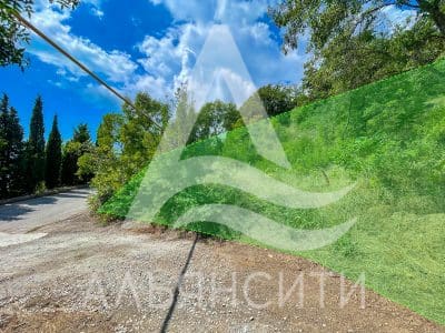 Продается земельный участок 9 соток.