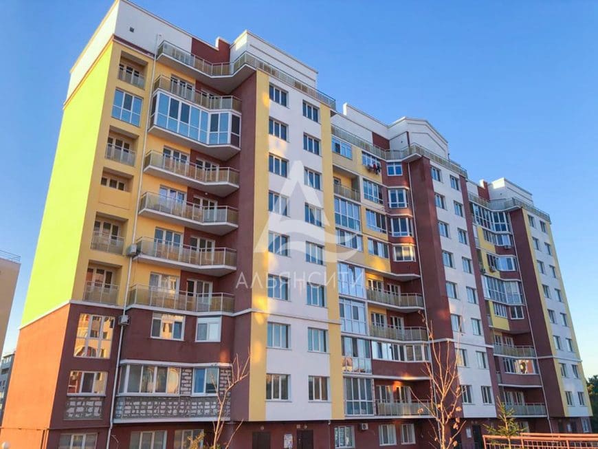Продаётся 2-комнатная квартира ул Балаклавская 37в Симферополь