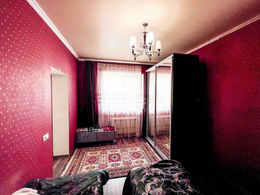 Продаётся дом город Алушта 210 м.кв. на участке 1,32 сот.